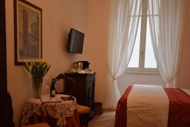 La Belle Coquette Bed & Breakfast Комо Екстериор снимка
