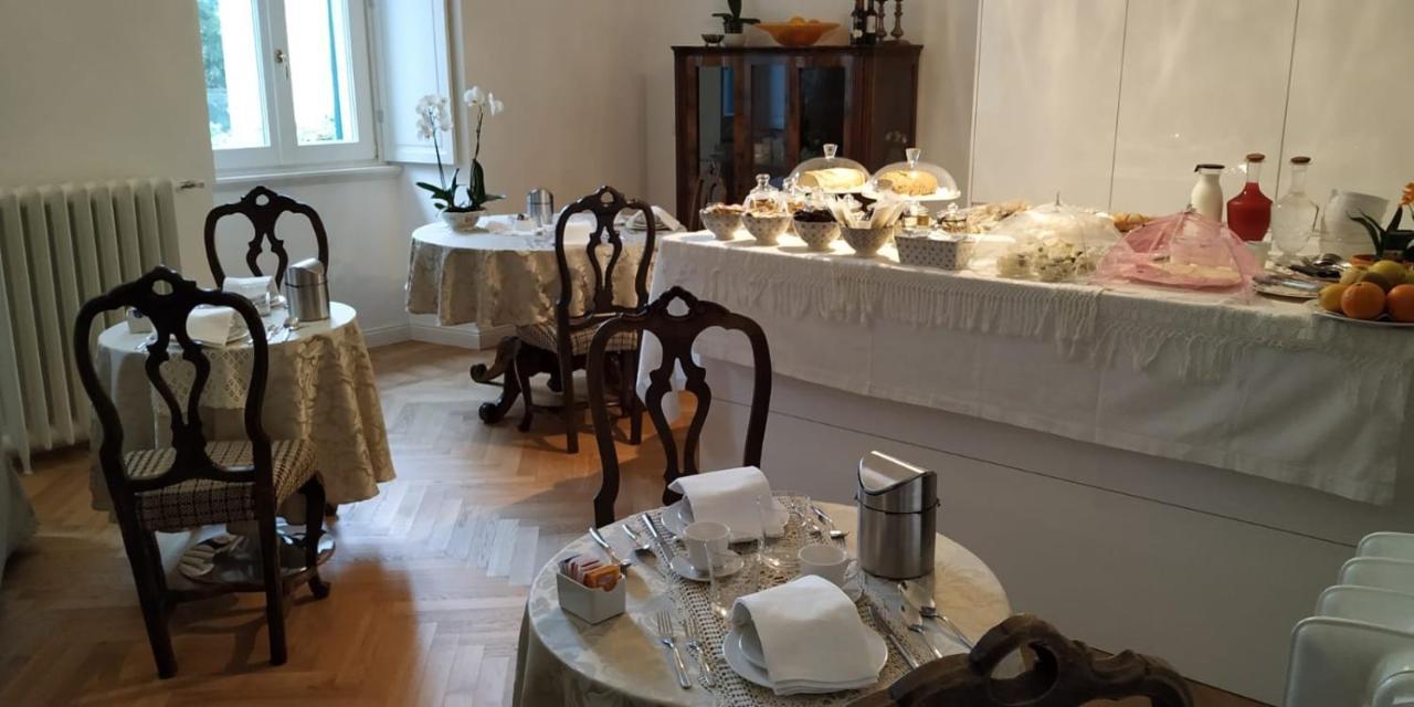 La Belle Coquette Bed & Breakfast Комо Екстериор снимка
