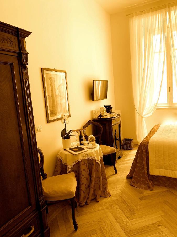 La Belle Coquette Bed & Breakfast Комо Екстериор снимка